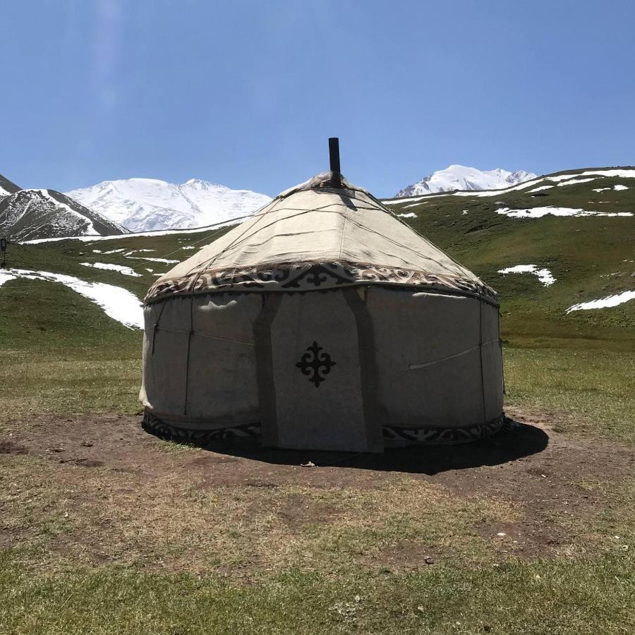 ホテル Pamir Nomad Yurt Camp Kara-Kavak エクステリア 写真