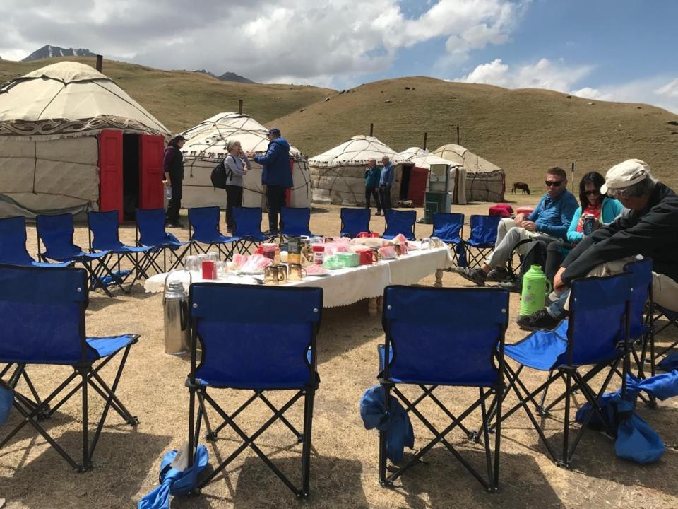 ホテル Pamir Nomad Yurt Camp Kara-Kavak エクステリア 写真